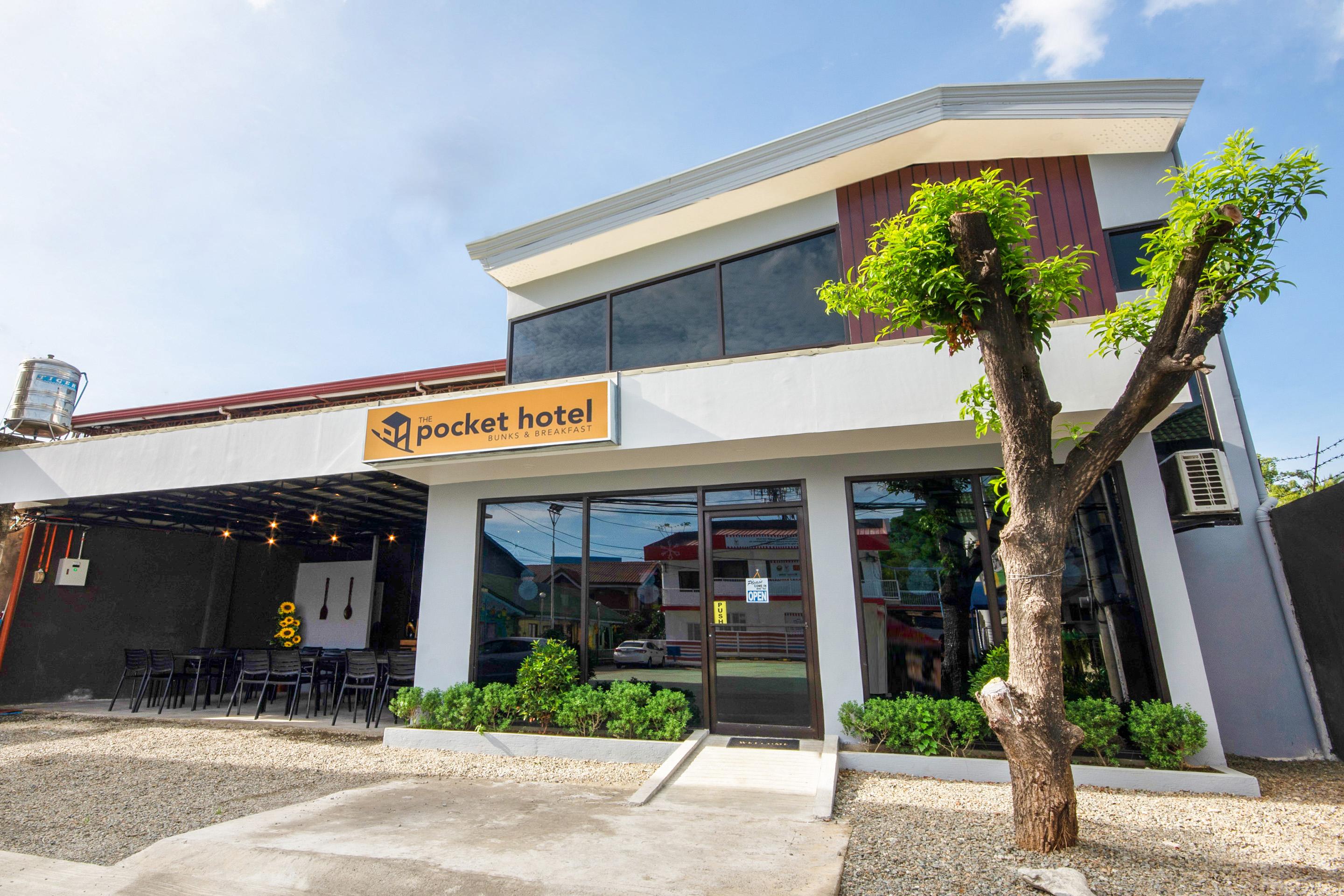 The Pocket Hotel Isla de Mactán Exterior foto